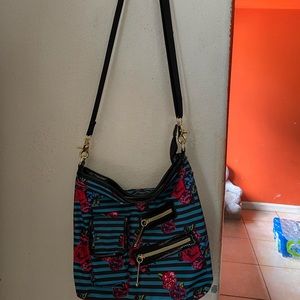 Betsey Johnson Crossbag